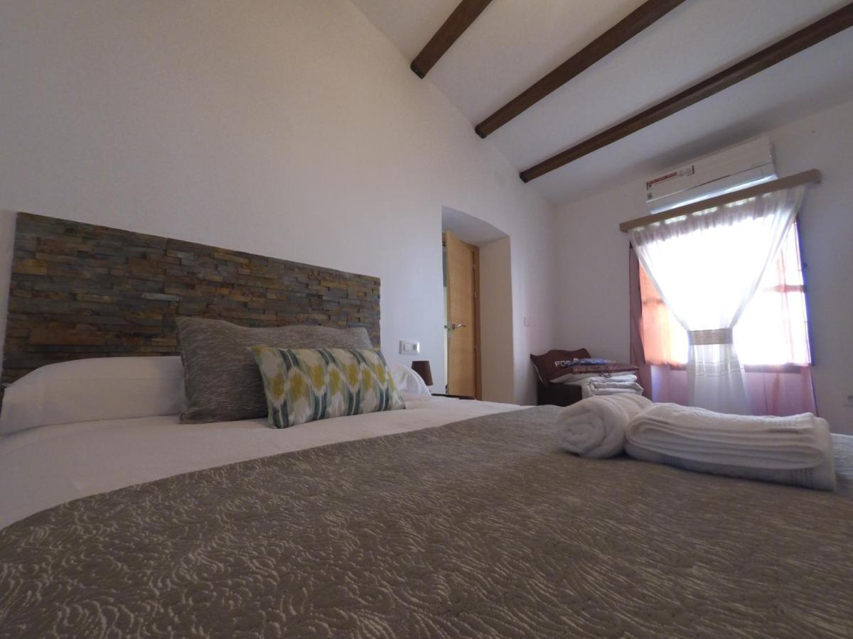 Apartamentos Fuente Nueva II Caces Eksteriør billede